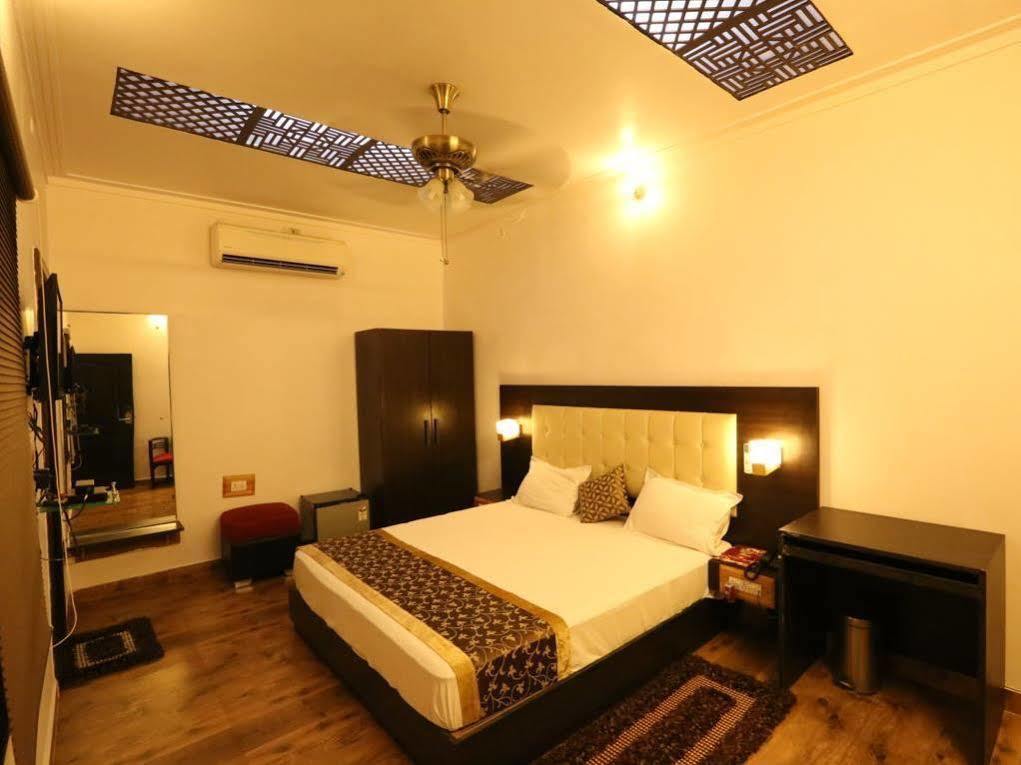 Heritage Hotel Lucknow Dış mekan fotoğraf
